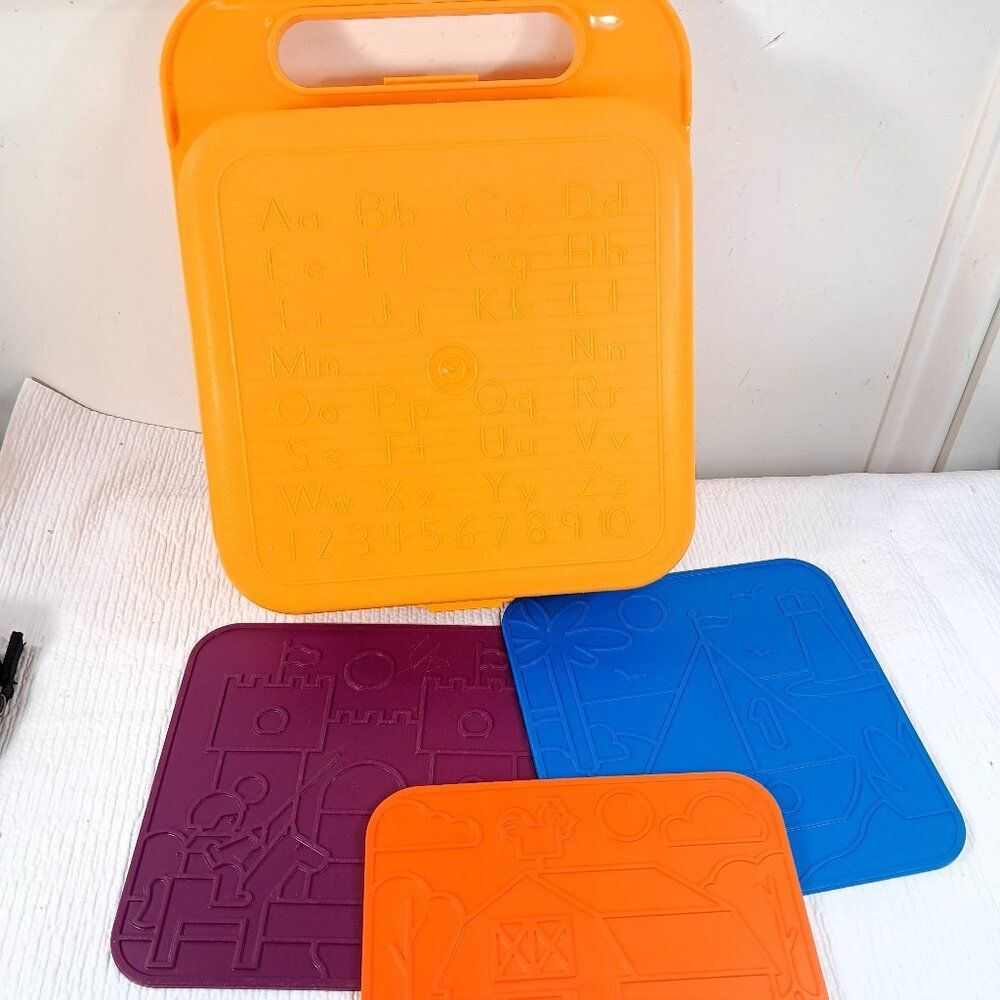 Vintage Tupperware TupperToys‎ Art Set Rubbing Plates with Carry Case lunchbox
